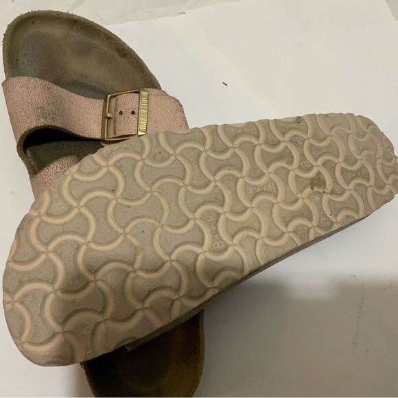 Arizona Birkenstock Washed Metallic Rose Gold Sandals, size 40 L9/ M7 - Picture 8 of 10